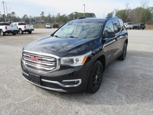 Used 2018 GMC Acadia SLT image 2
