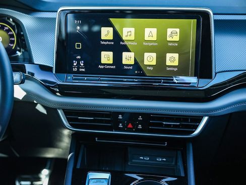 New 2026 Volkswagen Atlas Peak Edition image 26