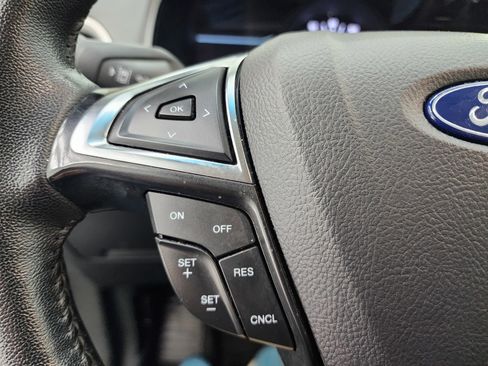 Used 2024 Ford Edge SEL image 17