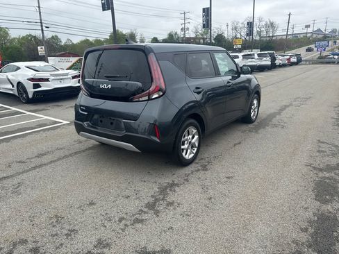 Certified 2023 Kia Soul S FWD image 7