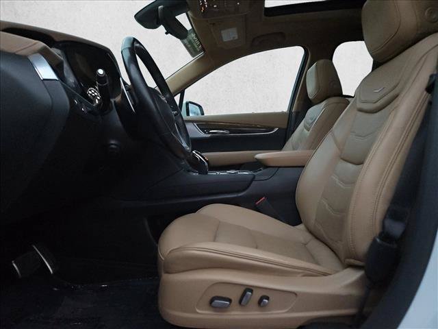 Used 2022 Cadillac XT6 Sport w/ Platinum Package AWD/4WD image 16