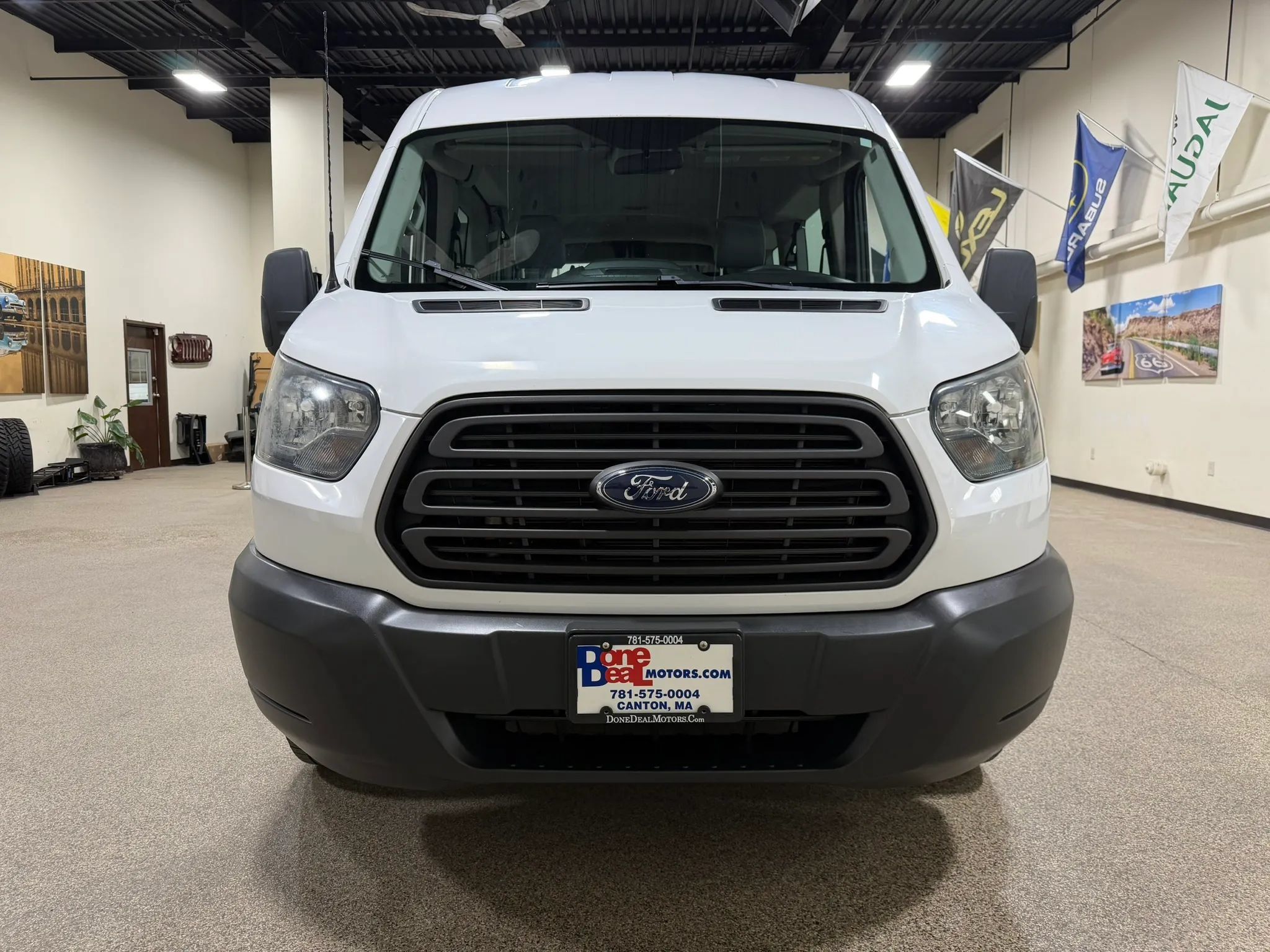 Used 2015 Ford Transit 350 XL RWD image 3