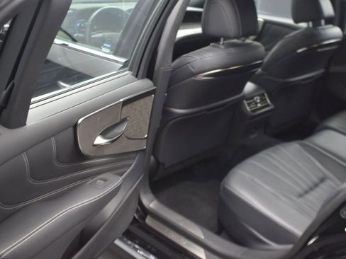 Used 2023 Lexus LS 500h AWD w/ Luxury Package image 13