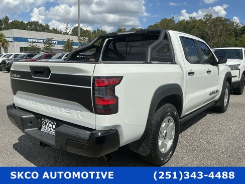 Used 2024 Nissan Frontier SV w/ Hardbody Edition AWD/4WD image 5