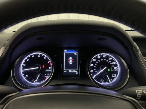 Used 2023 Toyota Camry SE FWD image 23