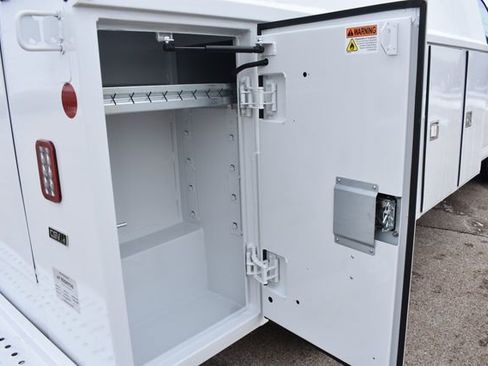 New 2025 Chevrolet Express 3500 w/ Power Convenience Package image 17