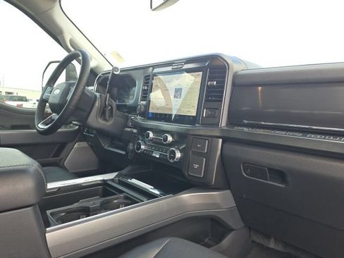 Used 2025 Ford F250 Lariat w/ Lariat Ultimate Package AWD/4WD image 22