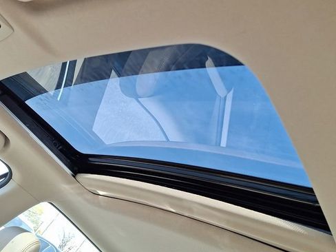 Used 2017 Honda Accord EX-L image 10