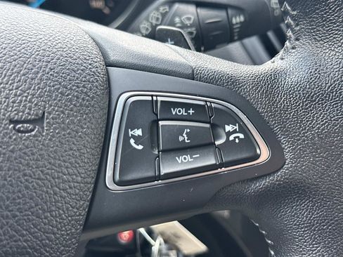 Used 2018 Ford Escape SE w/ SE Sport Appearance Package AWD/4WD image 22