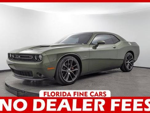 Used 2018 Dodge Challenger R/T w/ Performance Handling Group RWD image 1