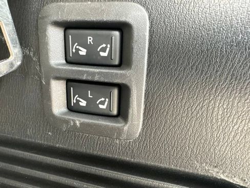Used 2017 Nissan Armada SL w/ Technology Package RWD image 26