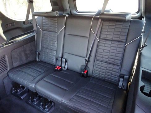 Used 2022 Cadillac Escalade ESV Sport Platinum image 14