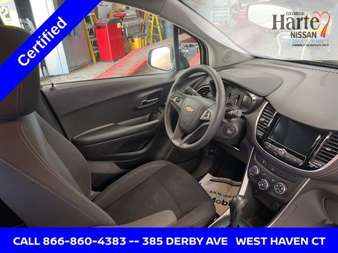 Used 2022 Chevrolet Trax LS w/ Tint and Cruise Package image 38