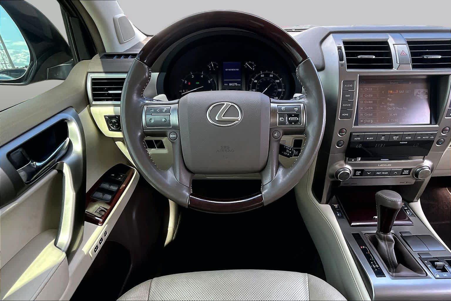 Used 2019 Lexus GX 460 Premium w/ Premium Package AWD/4WD image 6