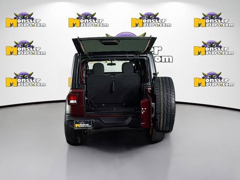 Used 2021 Jeep Wrangler Sport AWD/4WD image 25