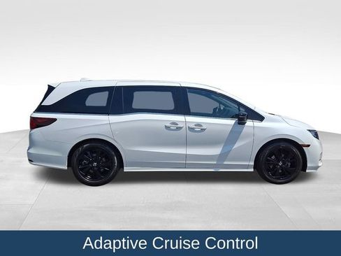 Used 2023 Honda Odyssey Sport image 9