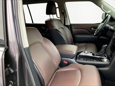 Used 2023 INFINITI QX80 Premium Select w/ Cargo Package image 21