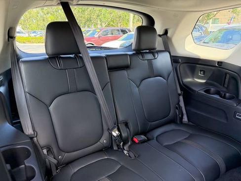 Used 2024 Honda Pilot EX-L image 18