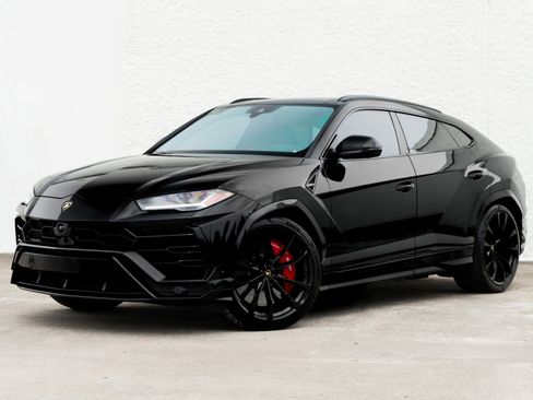 Used 2022 Lamborghini Urus AWD/4WD image 1