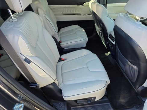 Used 2025 Hyundai Palisade Calligraphy image 30