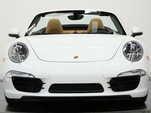 Used 2015 Porsche 911 Carrera S RWD image 4