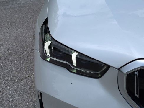 New 2027 BMW 530i RWD image 10
