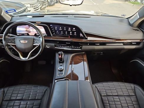 Used 2021 Cadillac Escalade ESV Premium Luxury Platinum image 11