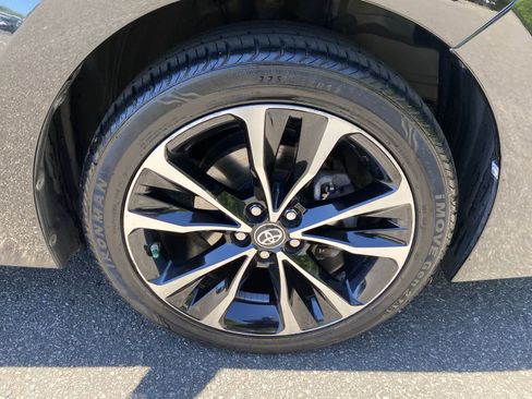 Used 2017 Toyota Corolla SE w/ Body Protection Package FWD image 14