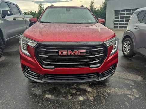 Used 2022 GMC Terrain SLE w/ Driver Convenience Package AWD/4WD image 2