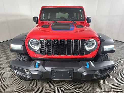 Used 2024 Jeep Wrangler Unlimited Rubicon 4xe AWD/4WD image 9