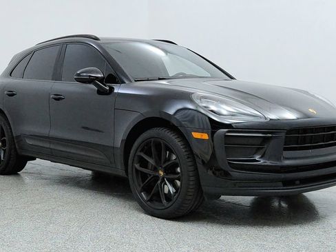 Used 2022 Porsche Macan image 7