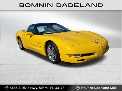 Used 2003 Chevrolet Corvette Base w/ Preferred Equipment Group image 1