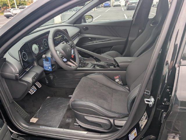New 2026 Hyundai Elantra N FWD image 17