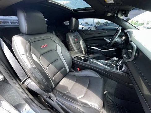Used 2018 Chevrolet Camaro SS RWD image 33