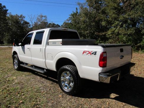 Used 2015 Ford F350 Lariat image 4