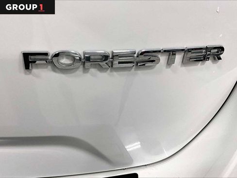 Certified 2023 Subaru Forester Limited image 9