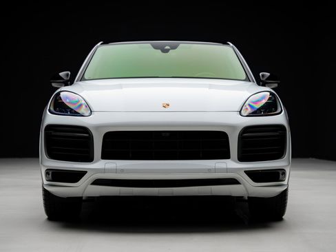 Used 2021 Porsche Cayenne GTS AWD/4WD image 8
