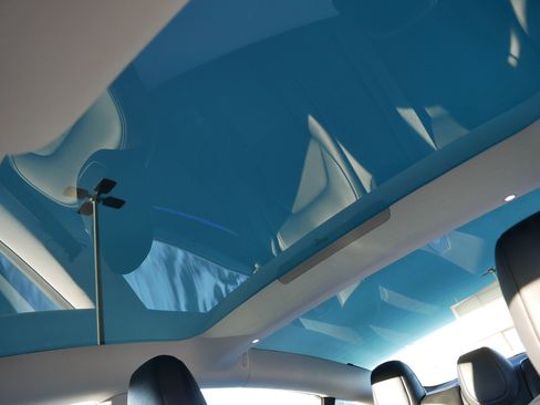 Used 2024 Tesla Model 3 Long Range image 32