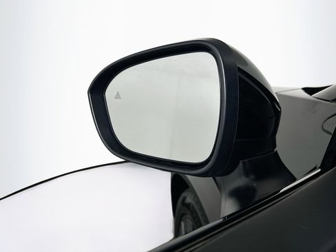 Used 2025 Nissan Ariya FWD image 16