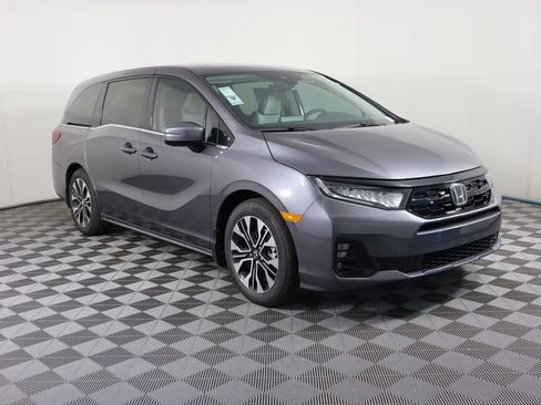 New 2026 Honda Odyssey Elite image 3