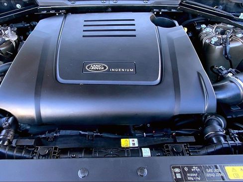 Used 2023 Land Rover Defender 110 S image 28