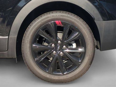 Used 2023 Chevrolet Bolt EUV Premier w/ Redline Edition image 23