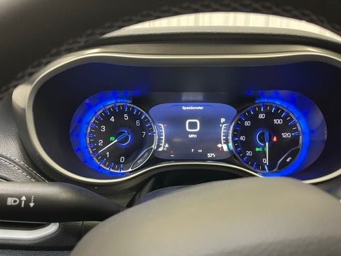New 2026 Chrysler Pacifica Select FWD image 21