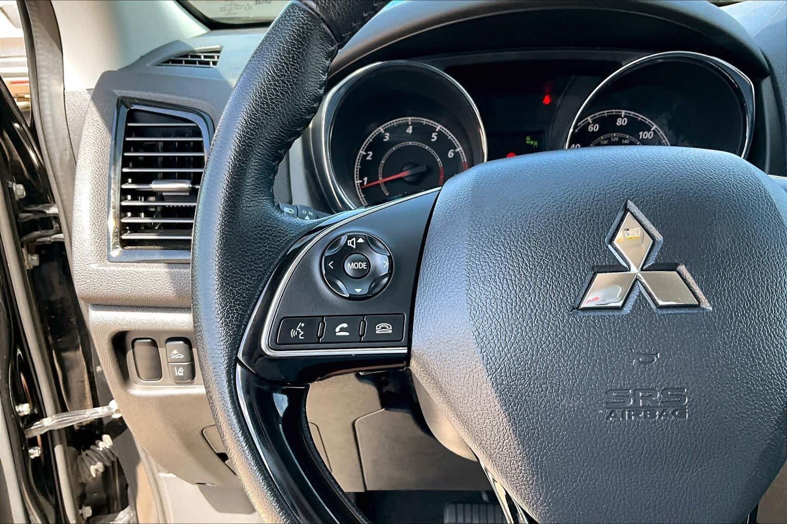 Used 2024 Mitsubishi Outlander Sport SE AWD/4WD image 23