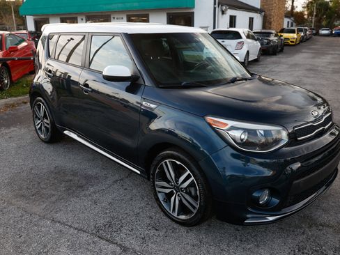 Used 2018 Kia Soul + image 20