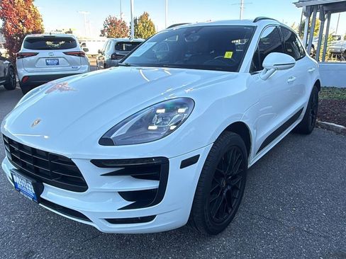 Used 2018 Porsche Macan GTS image 3