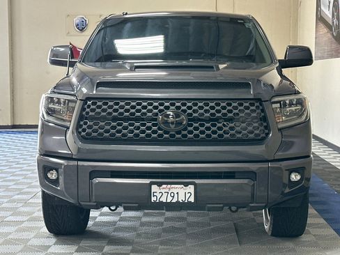 Used 2018 Toyota Tundra SR5 w/ TRD Sport Package image 9