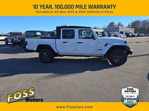 New 2026 Jeep Gladiator Sport image 8