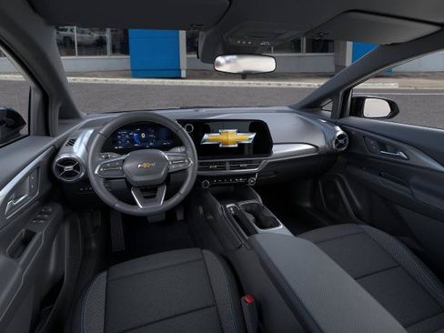 New 2026 Chevrolet Equinox EV LT FWD image 39