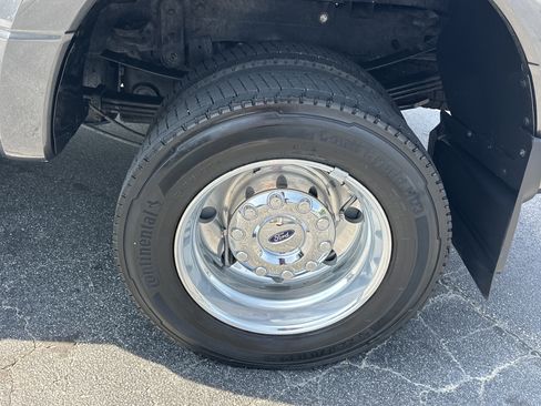 Used 2020 Ford F450 Limited w/ FX4 Off-Road Package AWD/4WD image 21